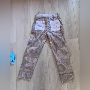 Urban Outfitters Floral Straight Leg Pants - Brown and White